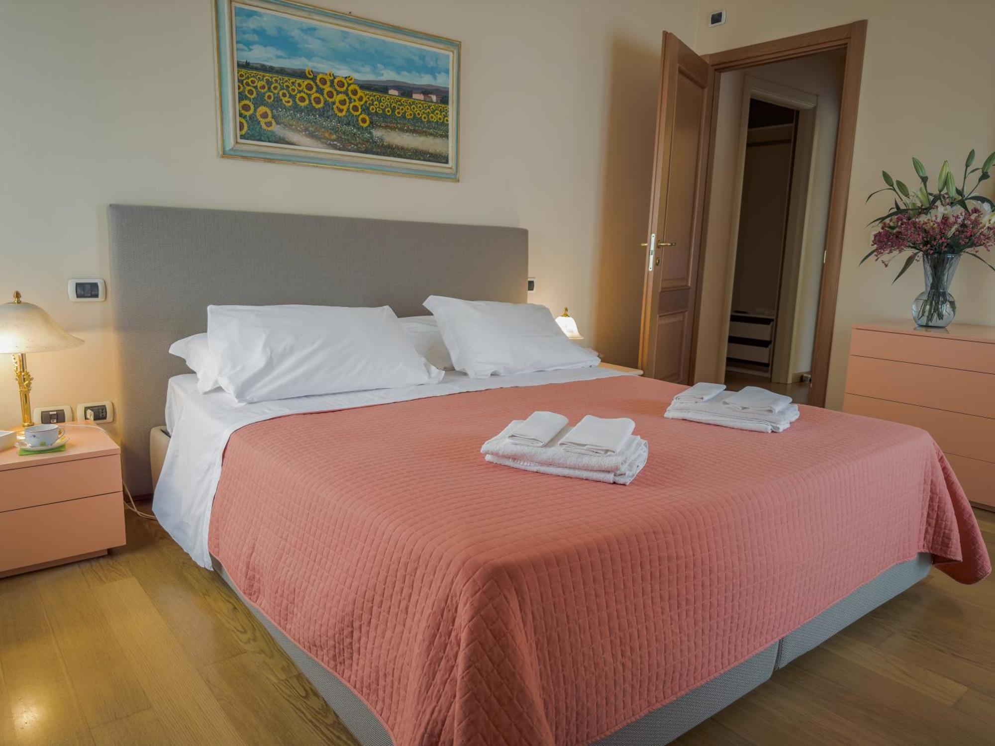 Casa Paolina Aparthotel Λούκα Εξωτερικό φωτογραφία